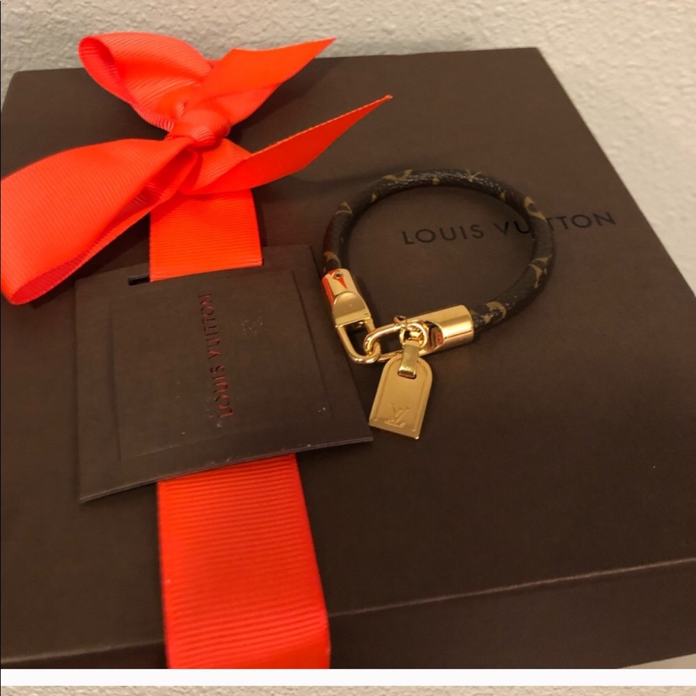 Louis Vuitton Luck It Bracelet - Picture 4 of 8